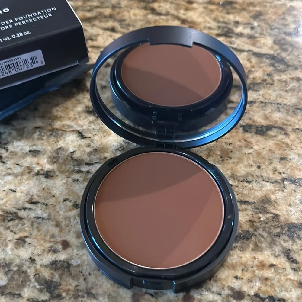 Bare Minerals Barepro powder, color brown, new | offer in description